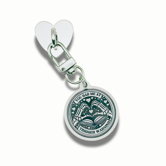CHARM CHAIN - Dark Romance